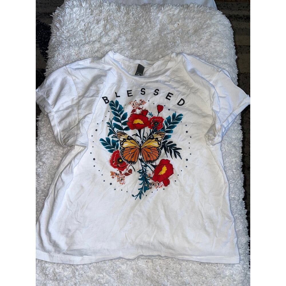 Alya girls sz. XS "Blessed" butterfly/floral top. Pretty, grt. quality